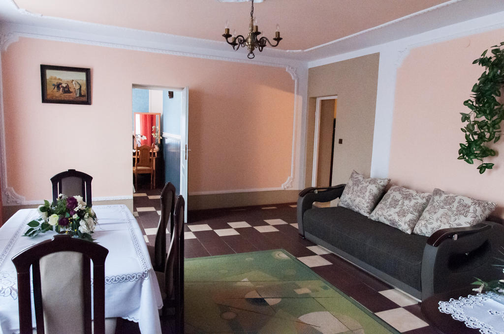 Uslugi Hotelarskie Las Vegas Międzyrzec Podlaski 客房 照片
