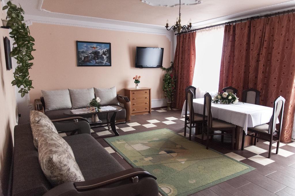 Uslugi Hotelarskie Las Vegas Międzyrzec Podlaski 客房 照片
