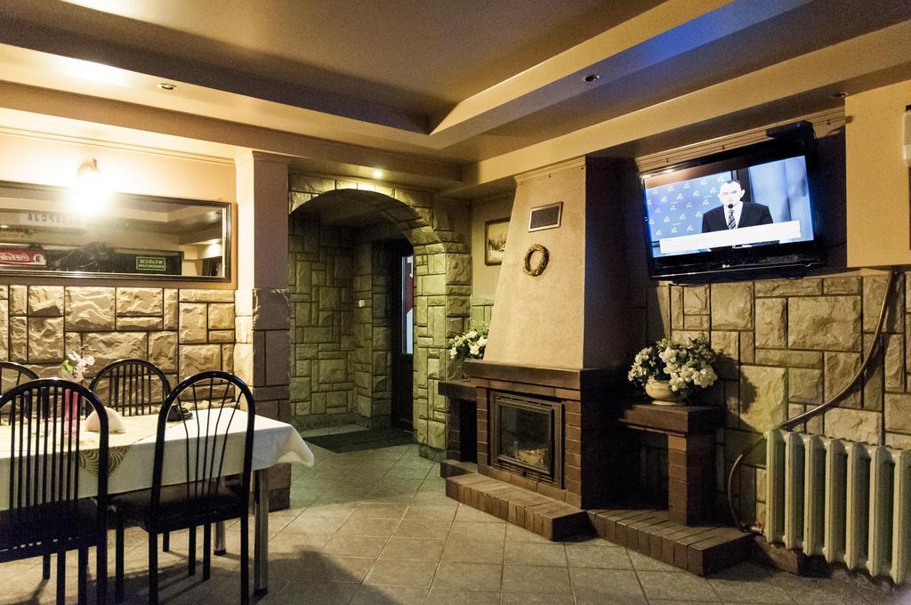 Uslugi Hotelarskie Las Vegas Międzyrzec Podlaski 外观 照片