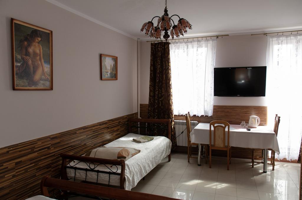 Uslugi Hotelarskie Las Vegas Międzyrzec Podlaski 客房 照片